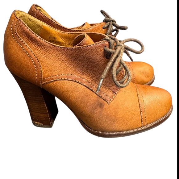Kork-Ease 'Wendy' Brown Leather Lace Up Cap Toe Stacked Heel Oxford sz 8.5 - Picture 1 of 6